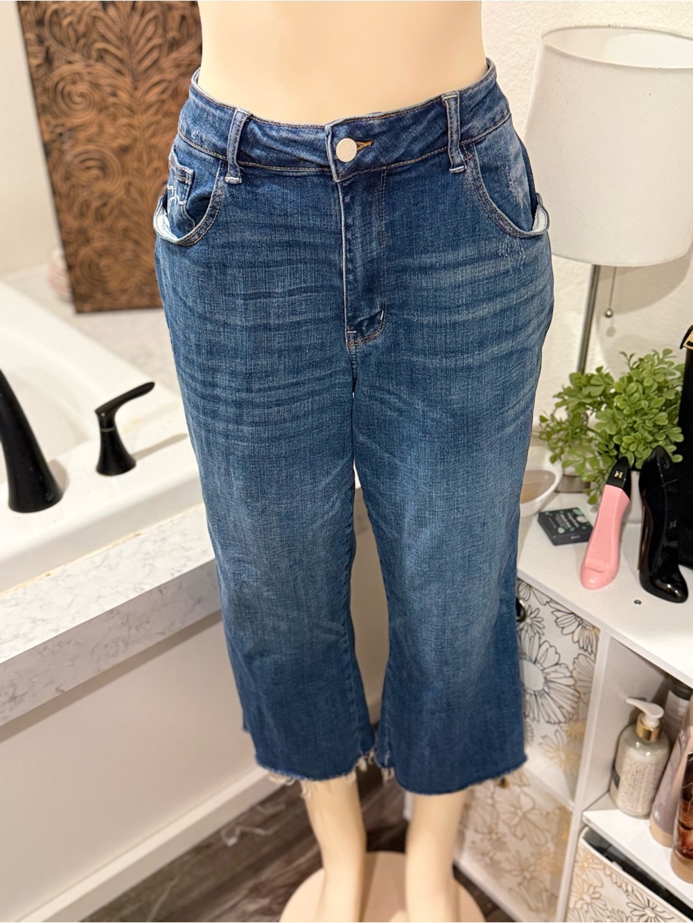 Judy Blue Wide Leg Crop Jeans – Size 16W 💙